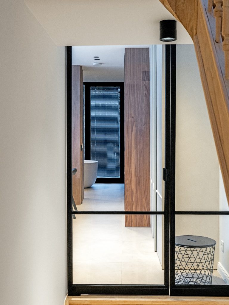 Gerenoveerde traphal door ORO Renovaties