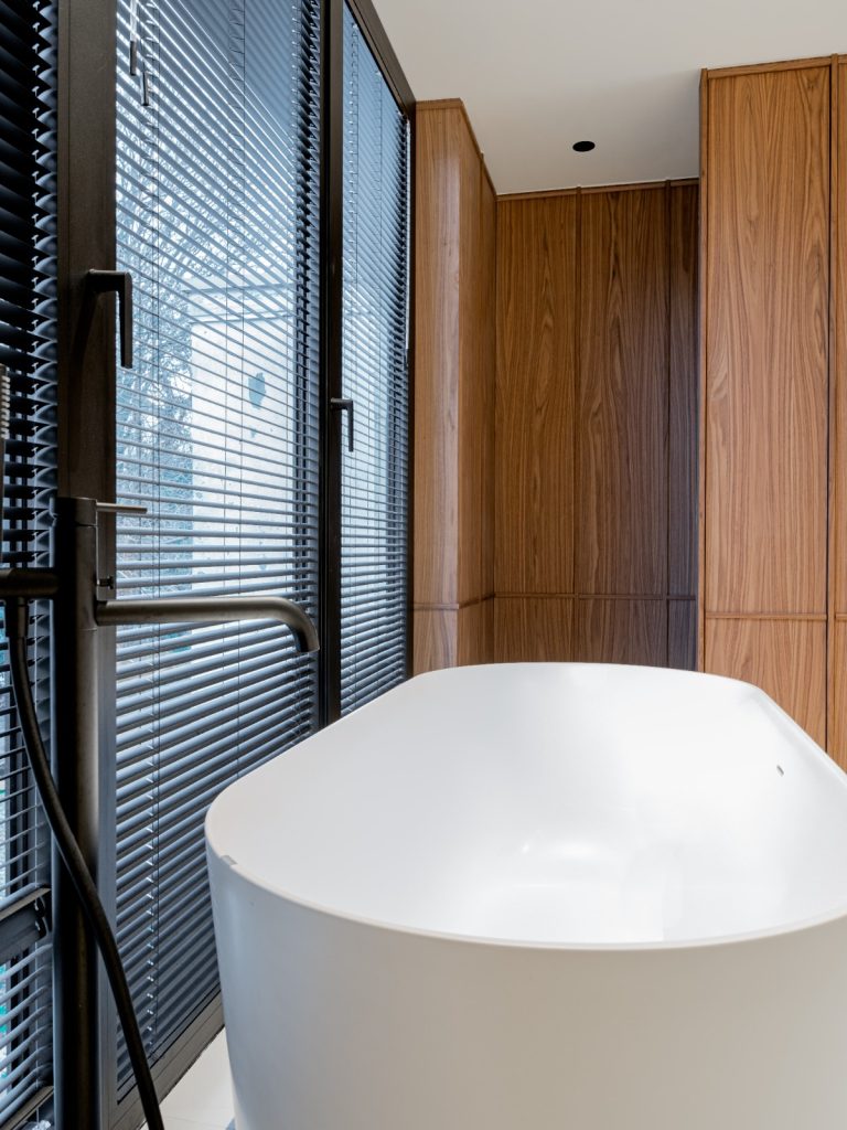 Gerenoveerde badkamer door ORO Renovaties